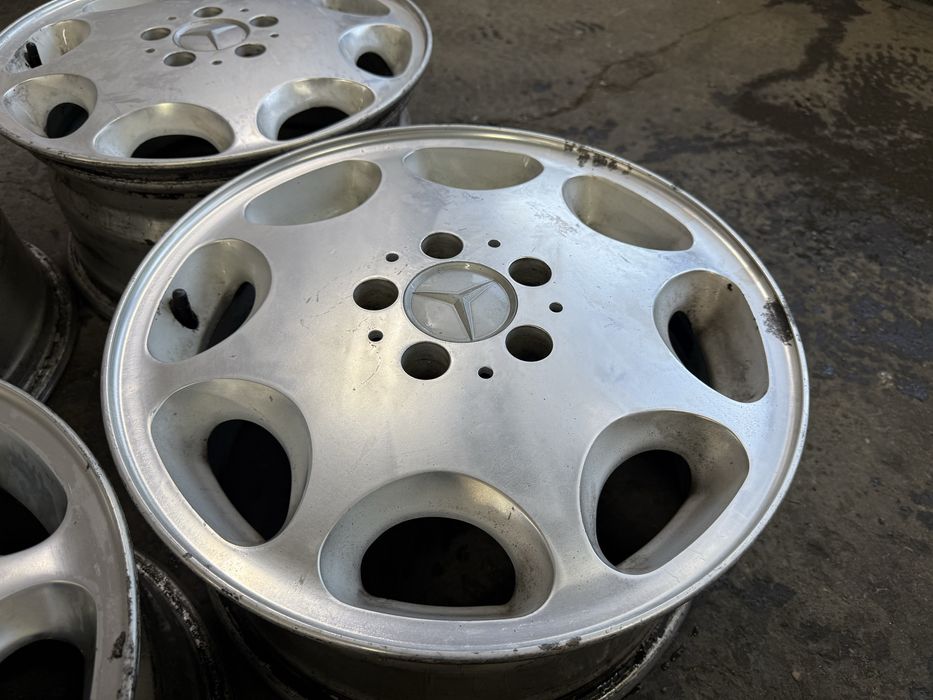 Jante Mercedes 8 Holes R16