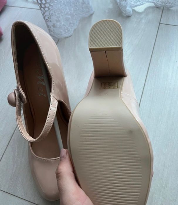 Pantofi Crem Mei