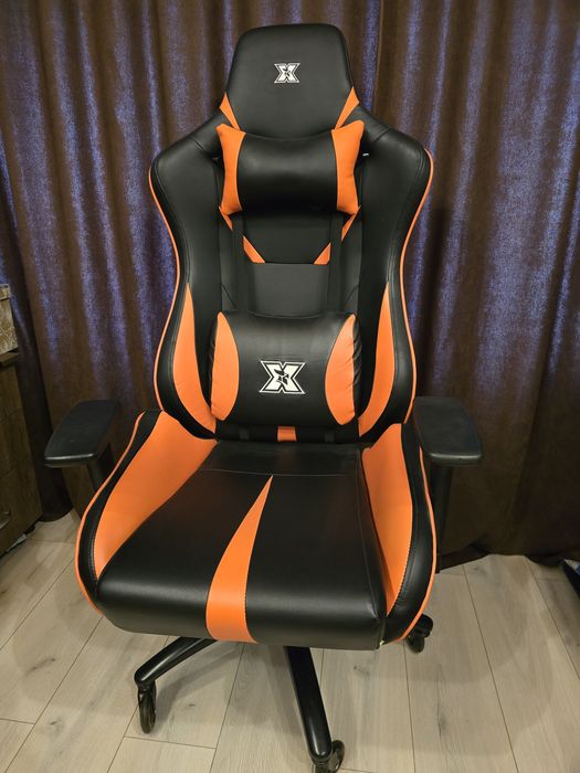 Scaun gaming Serioux Kessian