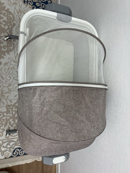 Кровать-манеж новая