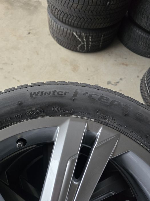 4 Броя НОВИ 205/55/17 Hankook 25dot