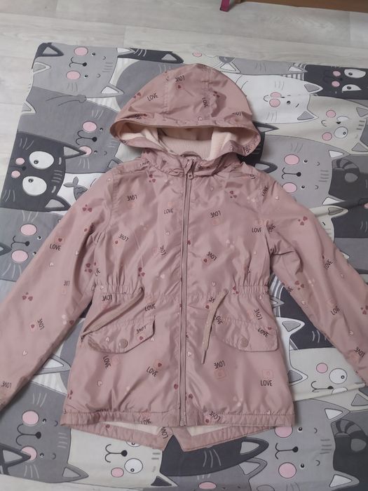 Ветровка для девочки