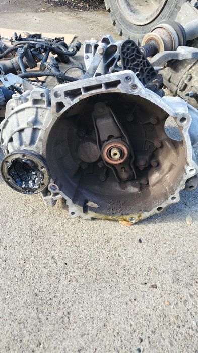 Cutie viteza Vw Golf 6 2.0tdi  cod: L L L -