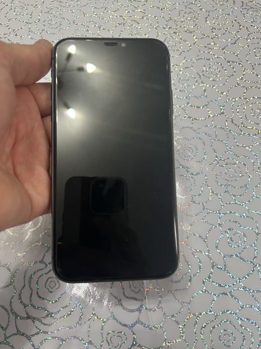 iPhone 11 память 128г Акб 72 без ремонта