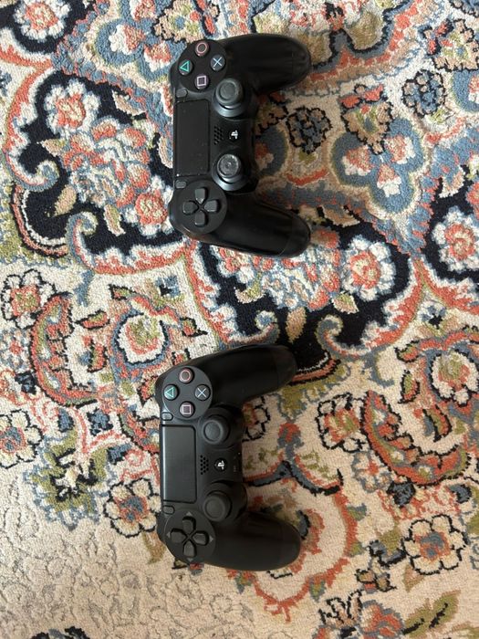 Продам рs 4  с виар очками