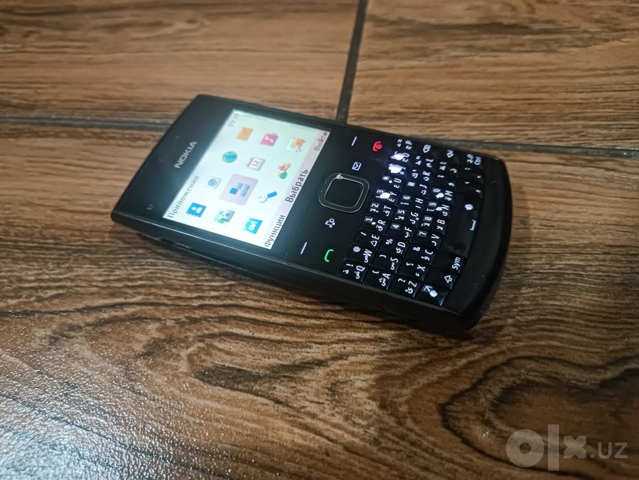 Original Nokia X2-01