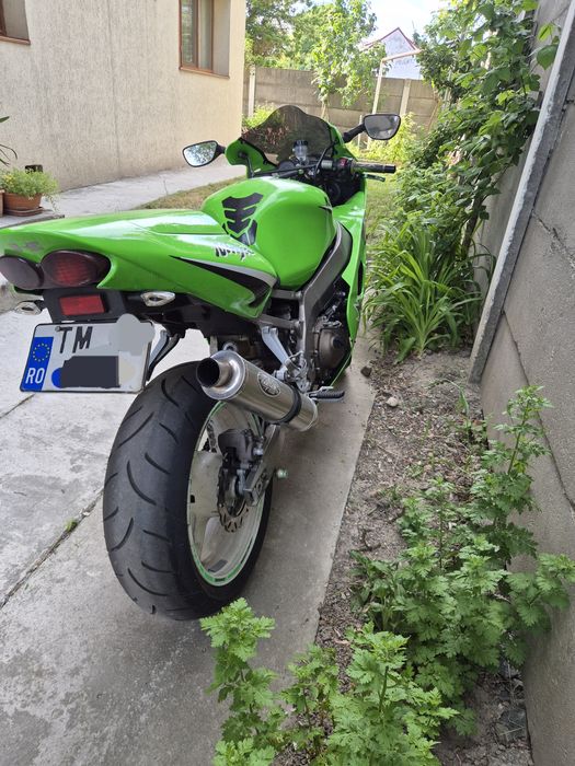 Kawasaki  Ninja ZX9R    143cp