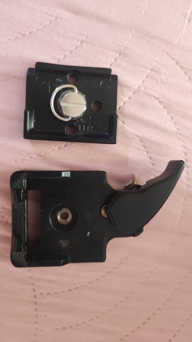 Monfrotto 323-adaptor sistem RC2, Q2 cu placa 200 PL