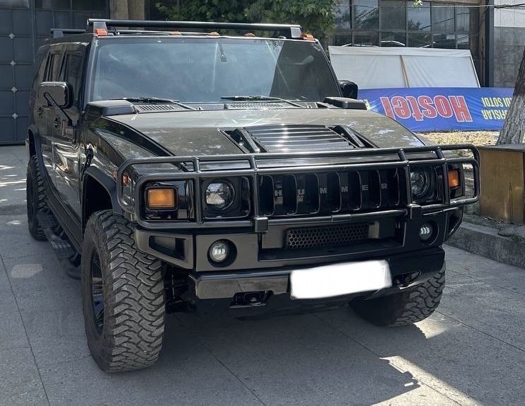 Hummer H2 (Original American)