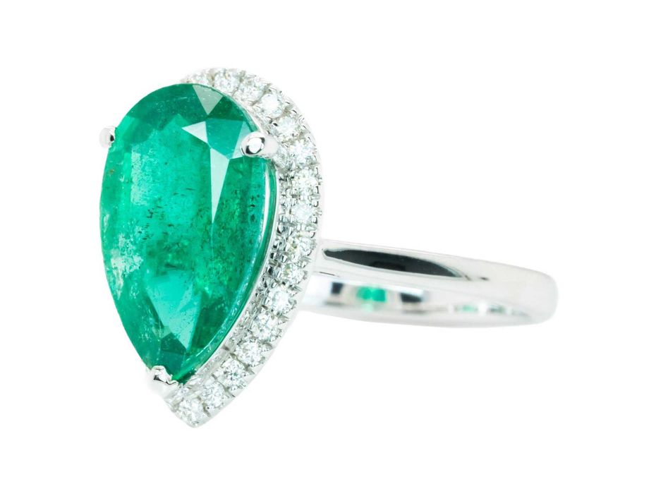 Inel aur alb cu smarald