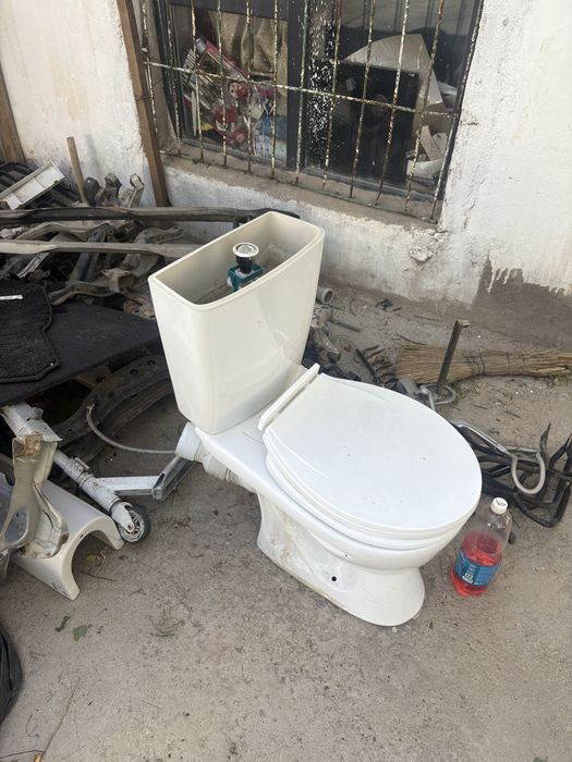 Унитаз для туалета