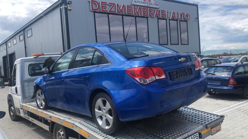 Dezmembram Chevrolet Cruze 2.0D an fabr 2011
