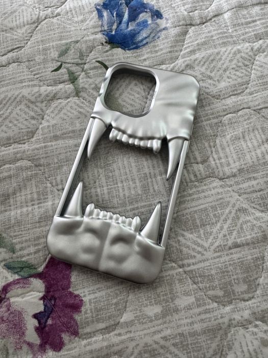 чехлы на айфон, разные модели