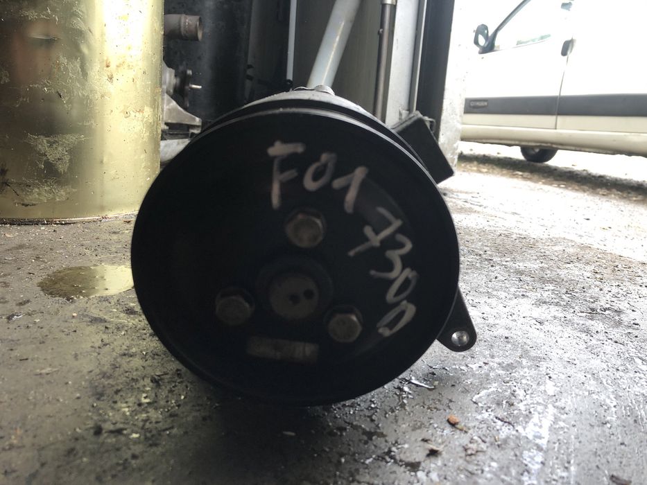 Хидравлична помпа бмв 7 ф01 730д ( hidravlichna pompa bmw f01 730d )