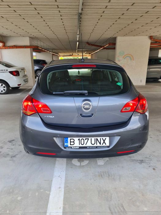 Opel Astra J 2010, 1.6 benzina + GPL, 264.791 km, istoric service
