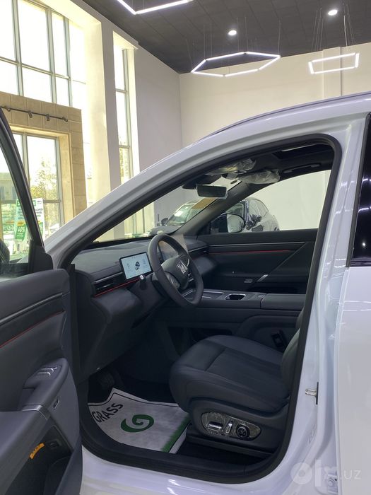 Dongfeng Ep-008 hybrid restayling