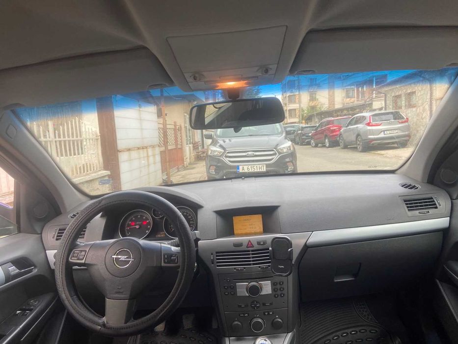 Продавам Opel Astra 1,6 газ-безнин Комби