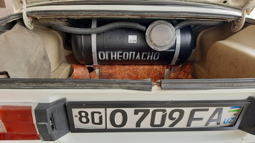 Жигули ВАЗ 2106  отличном состоянии