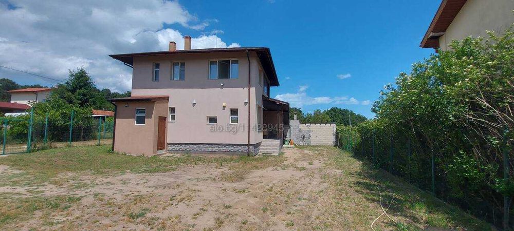 продавам къща варна