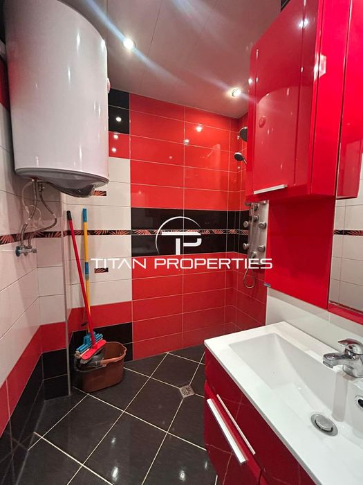 Дава се под наем Двустаен апартамент в Варна, Спортна зала - 80 кв.м за 578.34 € - Снимка #13