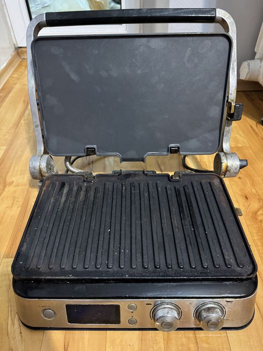 Продам гриль Delonnghi 1030D