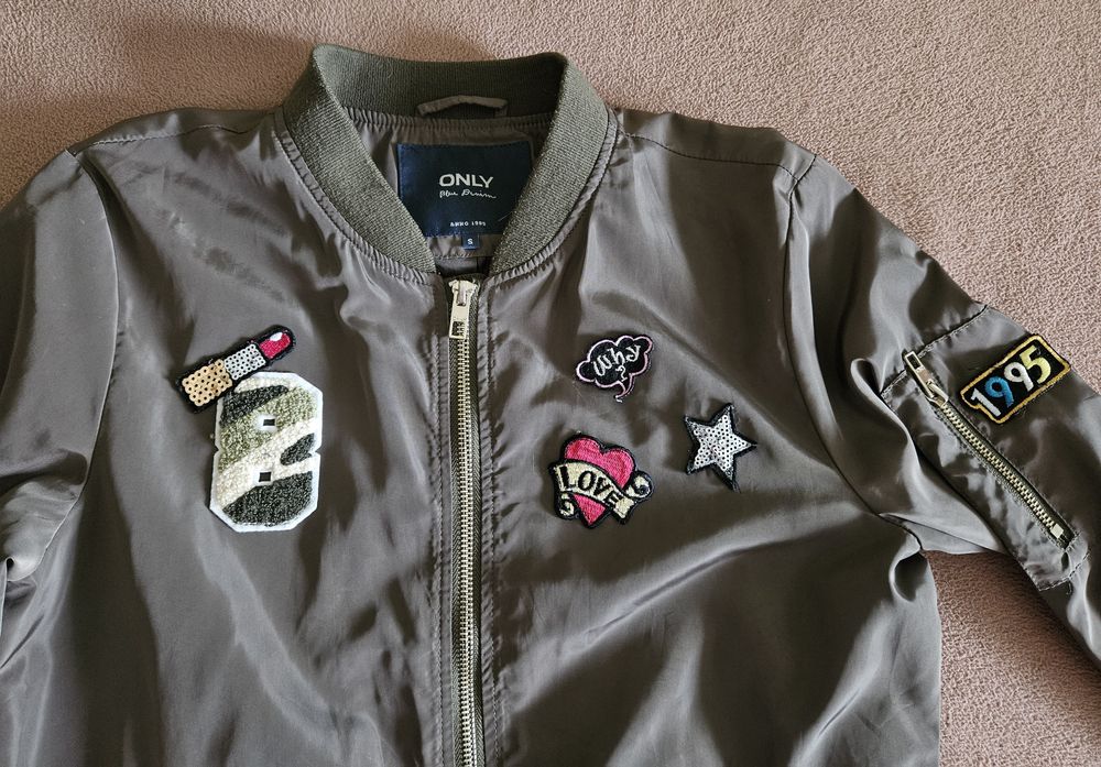 Яке бомбър " Only "