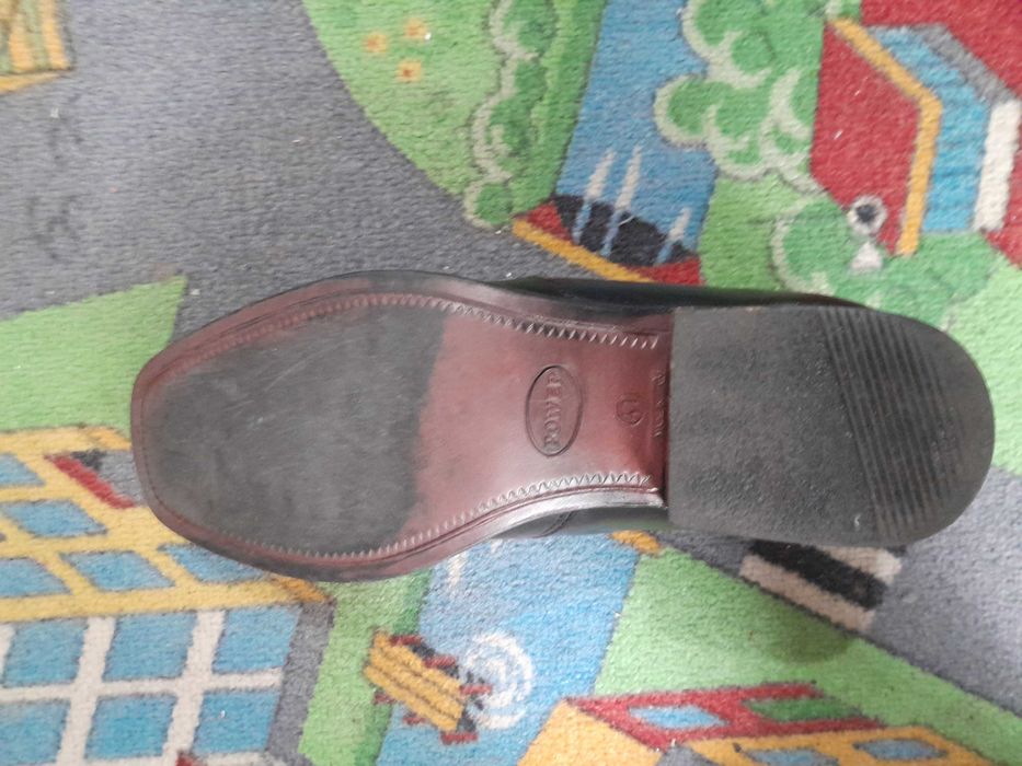 Pantofi barbati piele marimea 41