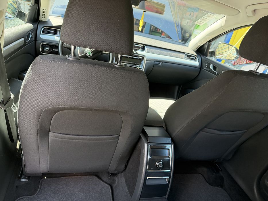 Skoda Superb berlina