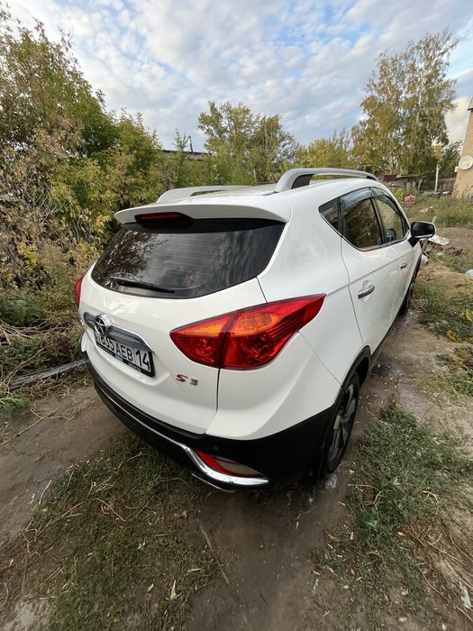 Продам машину JAC S3