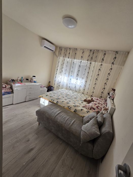 Apartament 3 camere decomadat