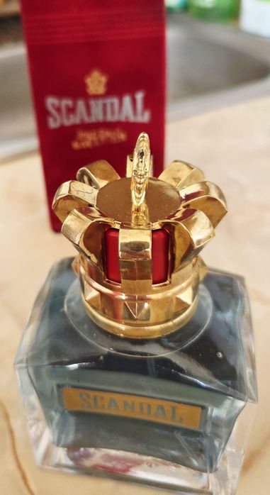 Parfumuri fresh și dulci + Scrumiere auto Bmw e90, e91