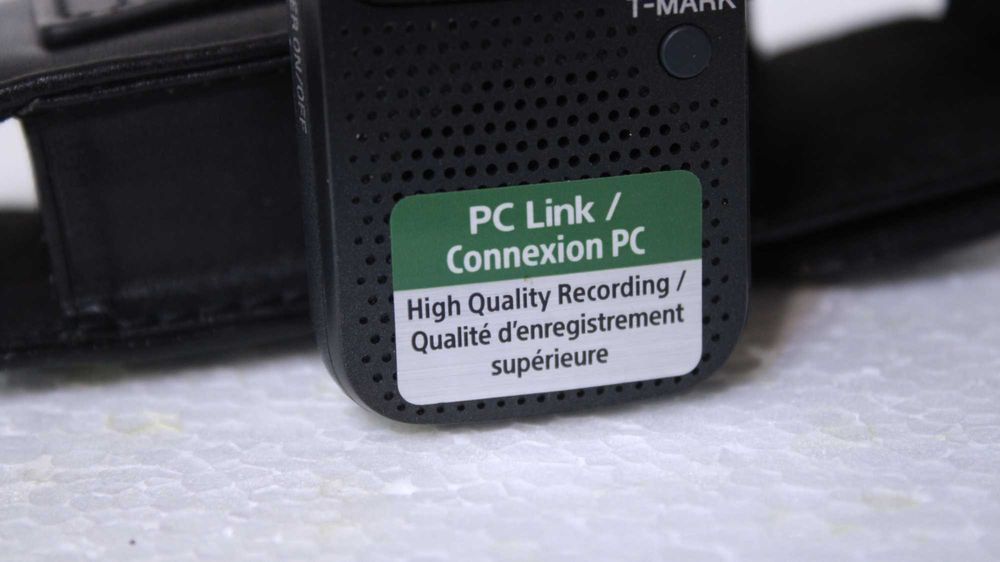 Reportofon profesional Sony ICD PX333(4Gb).