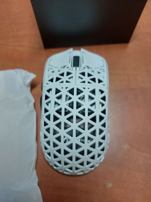Mouse gaming ultra usor alb,carbon,3 moduri,bt,fir,receiver,Atack Shark R5 Ultra,nou la cutie 42000 DPI!