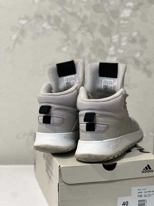 Продаю оригинал обувь Adidas Fusion Storm