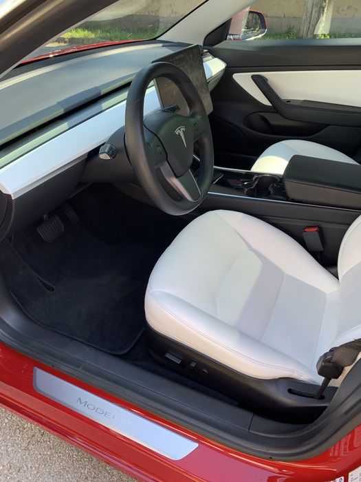 Tesla model 3 Long Range