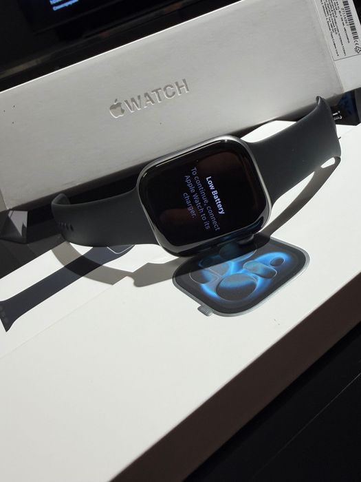 Apple Watch Series 11 2 години гаранция GPS Space Gray