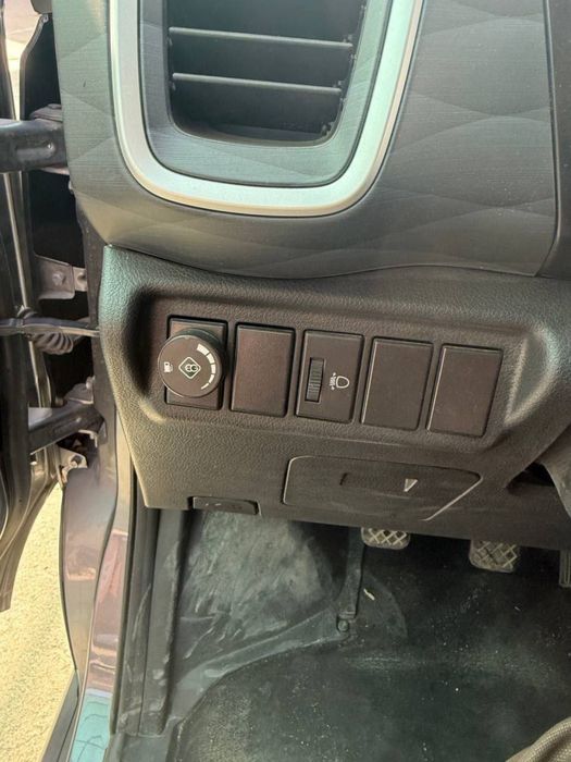 Moshina sotiladi yili 2025