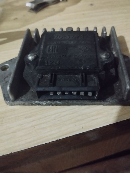 Запчясти Фольксваген и панель Мазда птичка