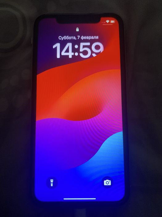 Продам айфон XR