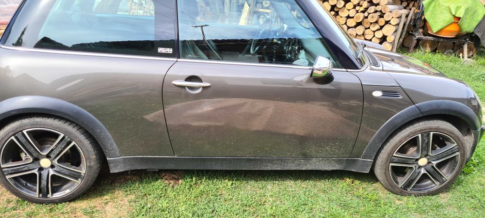 Продавам гуми с джанти за Mini Cooper 205/45/17