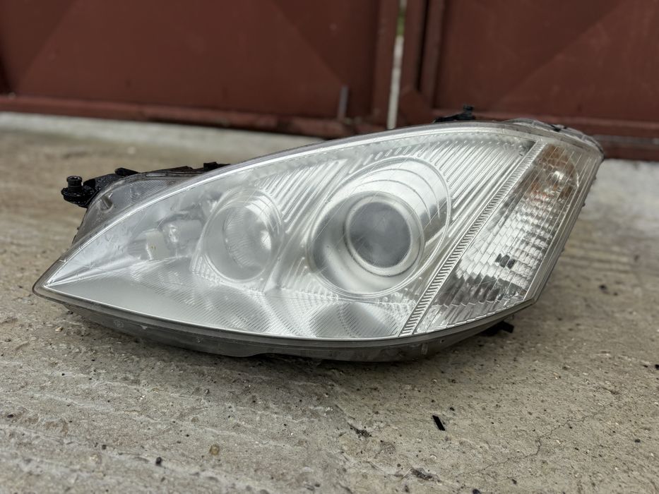 Ляв фар би ксенон завиващ за Mercedes S класа W221