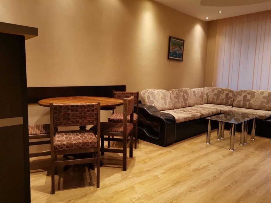 Дава се под наем Двустаен апартамент в София, Надежда 1 - 74 кв.м за 600 € - Снимка #2