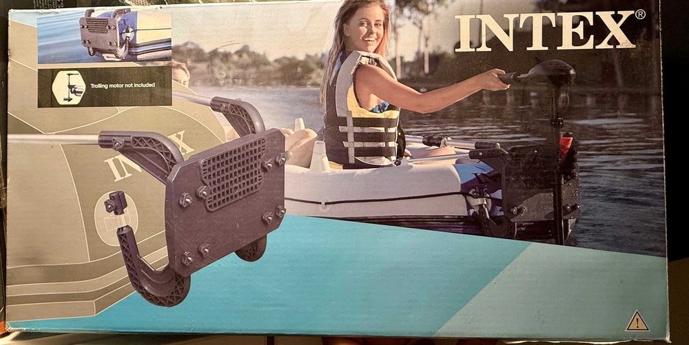 NOUA! Barca gonflabila INTEX CHALLENGER 3 + Motor electric INTEX 480W