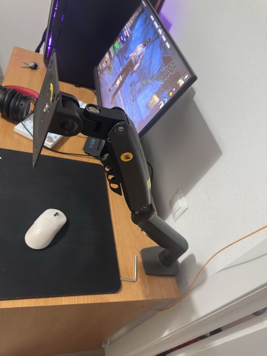 Монитор 320 герц + кронштейн