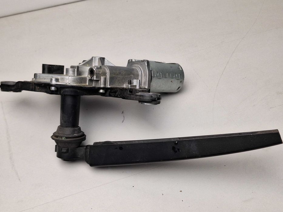 моторчето за задна чистачка  VW, UP, POLO, GOLF