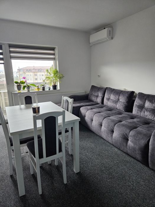 Vand apartament 2 camere
