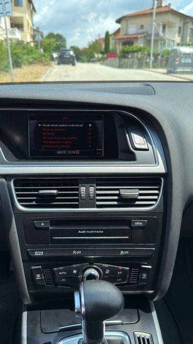 Продавам Audi A4