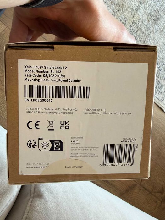 Yale Linus L2 argintiu + cilindru ajustabil + Wi-Fi Bridge, nou