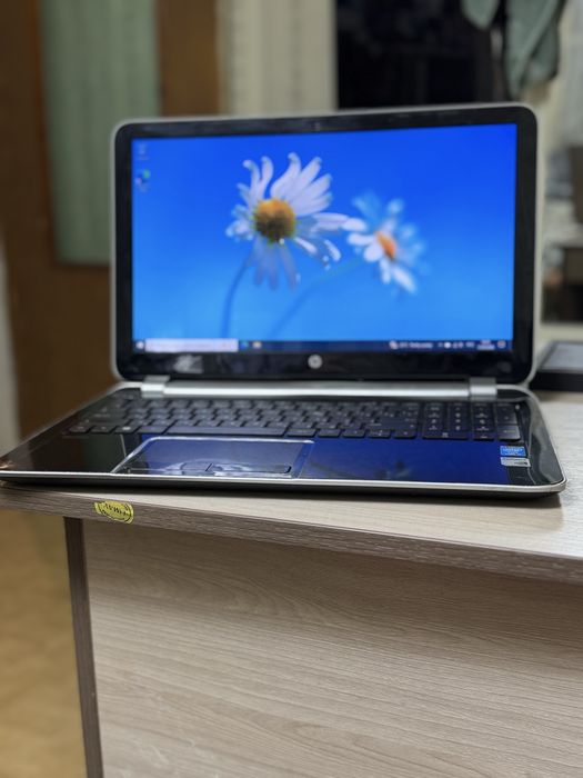 Ноутбук HP Pavilion 15-n060sr