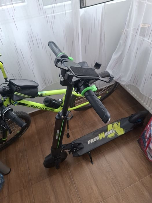 Bicicleta rockrider si trotineta electrica freewheel